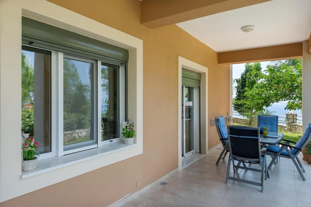 Rania Apartments Helmata