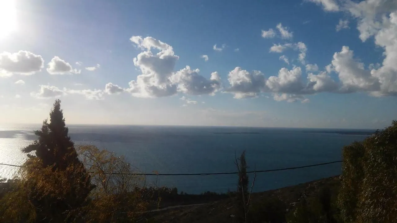 Rania Apartments Helmata